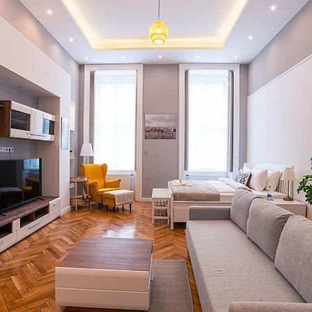 Joy Apartments On Kiraly Street Budapest Esterno foto