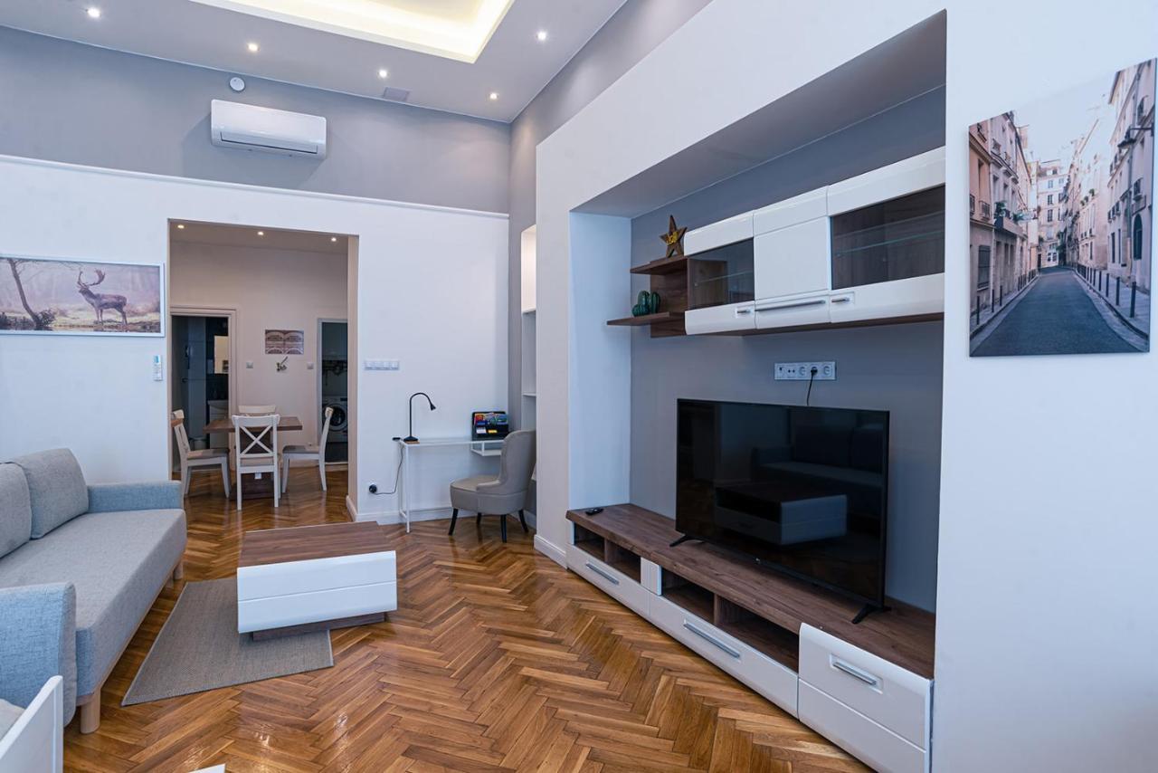 Joy Apartments On Kiraly Street Budapest Esterno foto