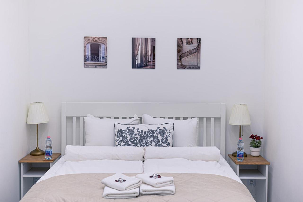 Joy Apartments On Kiraly Street Budapest Esterno foto