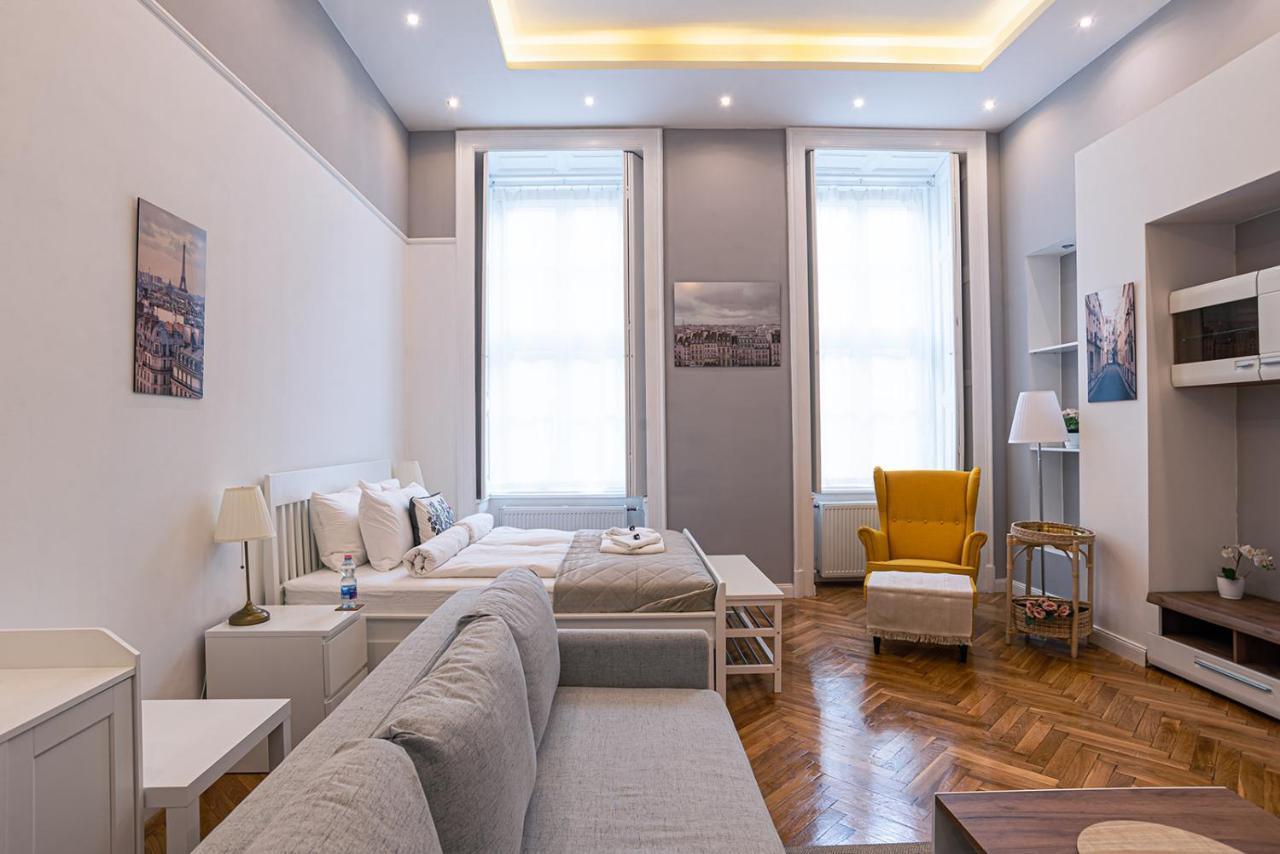 Joy Apartments On Kiraly Street Budapest Esterno foto