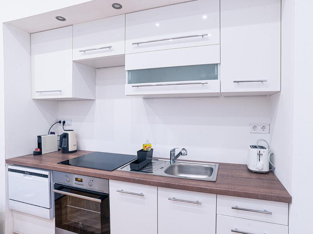 Joy Apartments On Kiraly Street Budapest Esterno foto