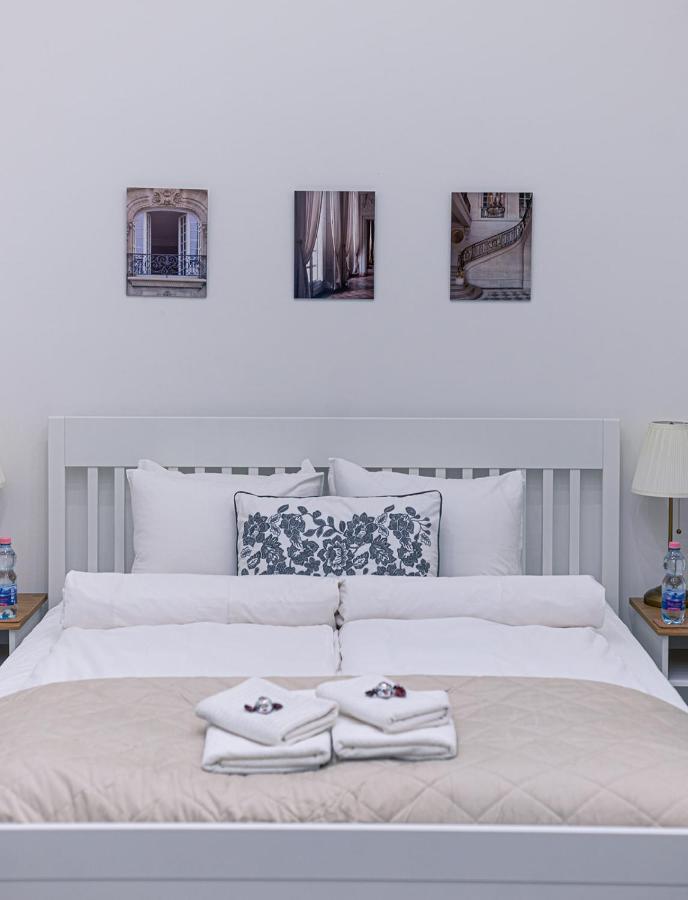 Joy Apartments On Kiraly Street Budapest Esterno foto