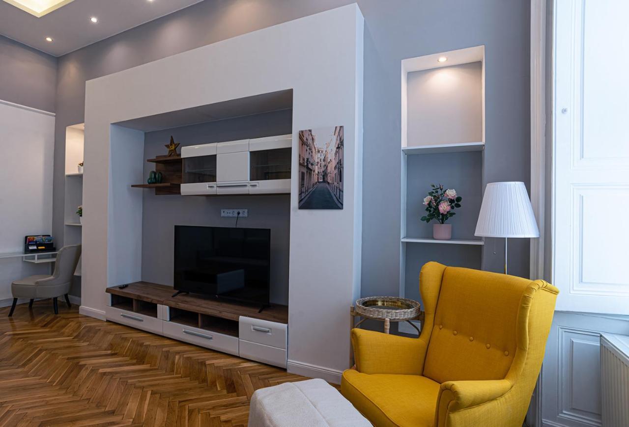 Joy Apartments On Kiraly Street Budapest Esterno foto