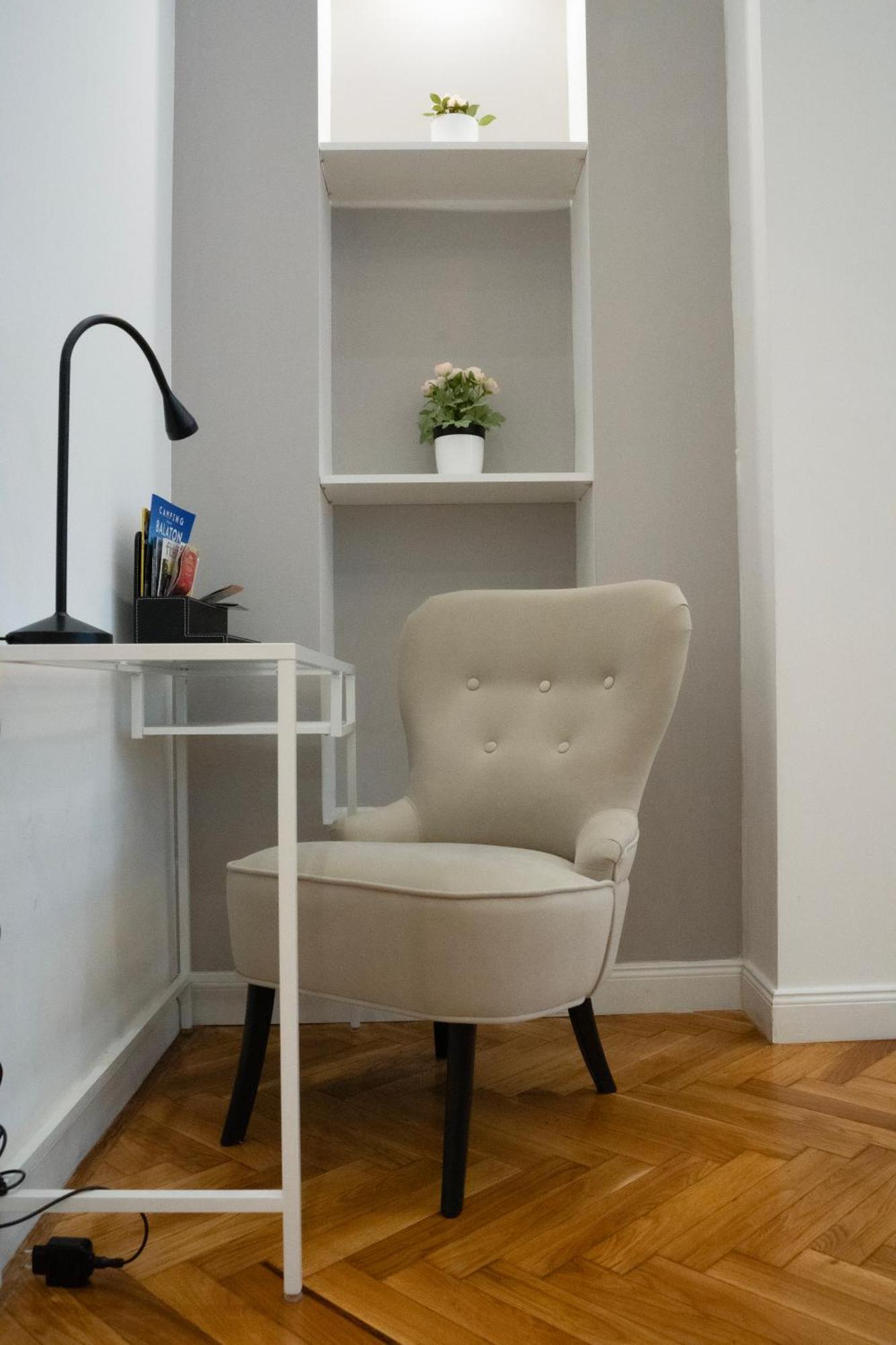 Joy Apartments On Kiraly Street Budapest Esterno foto