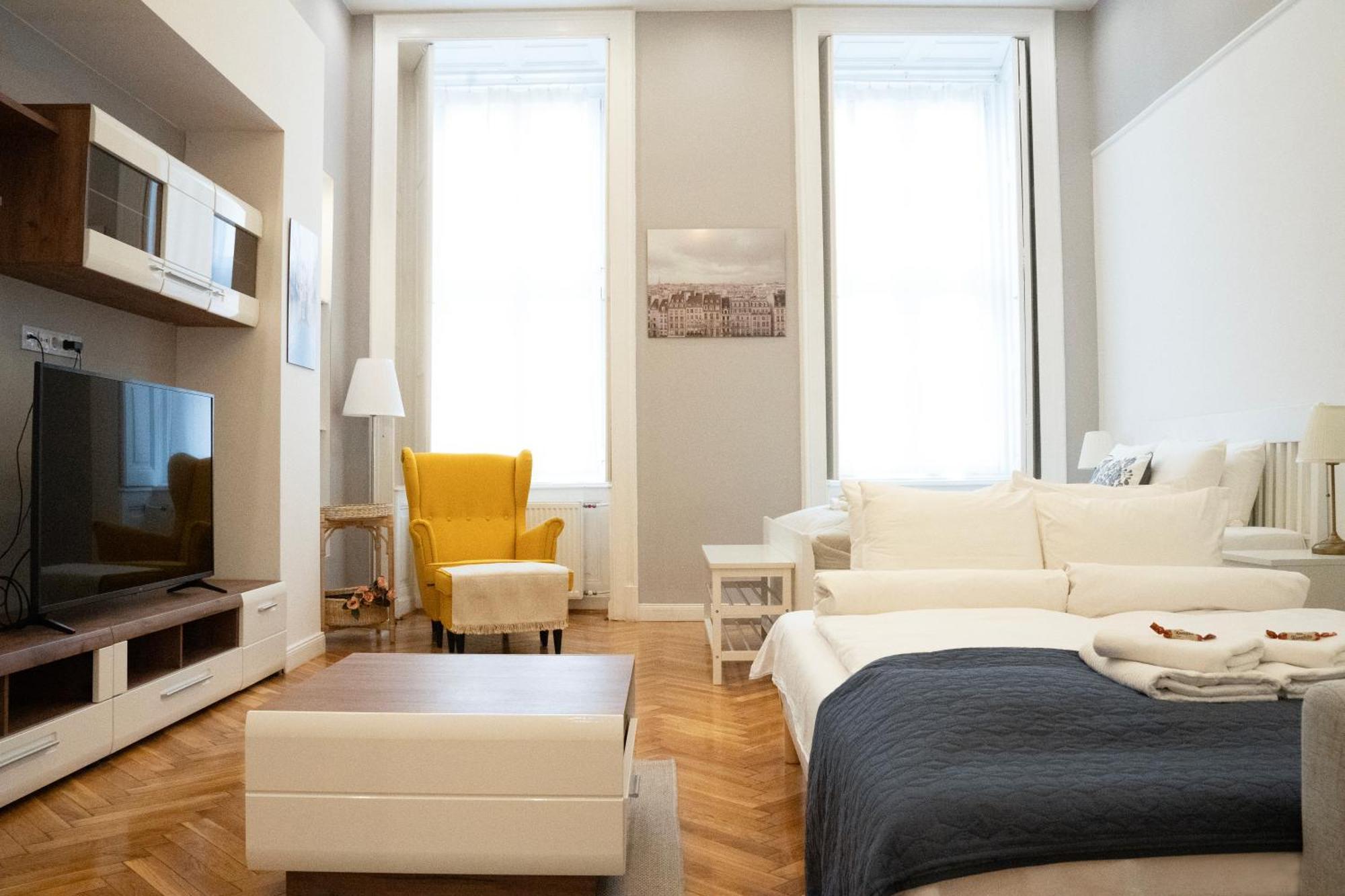 Joy Apartments On Kiraly Street Budapest Esterno foto
